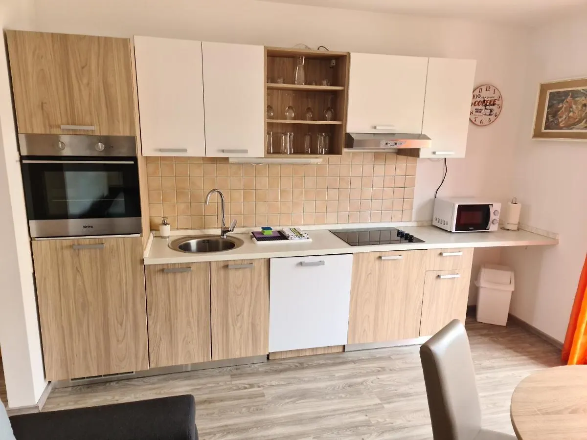 Apartman Branka Povljana 0*,  Croatia
