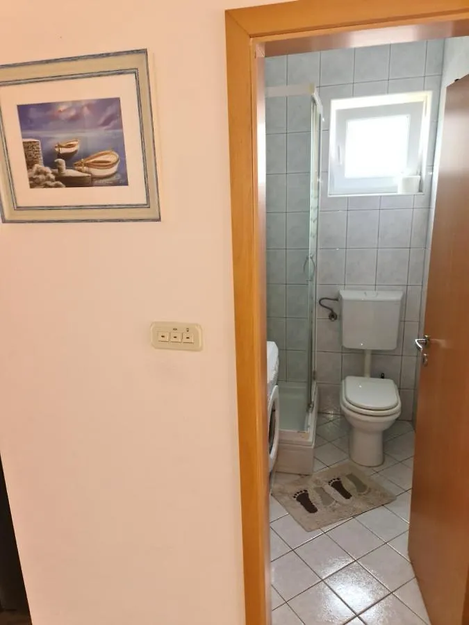 Apartman Branka Povljana Apartment